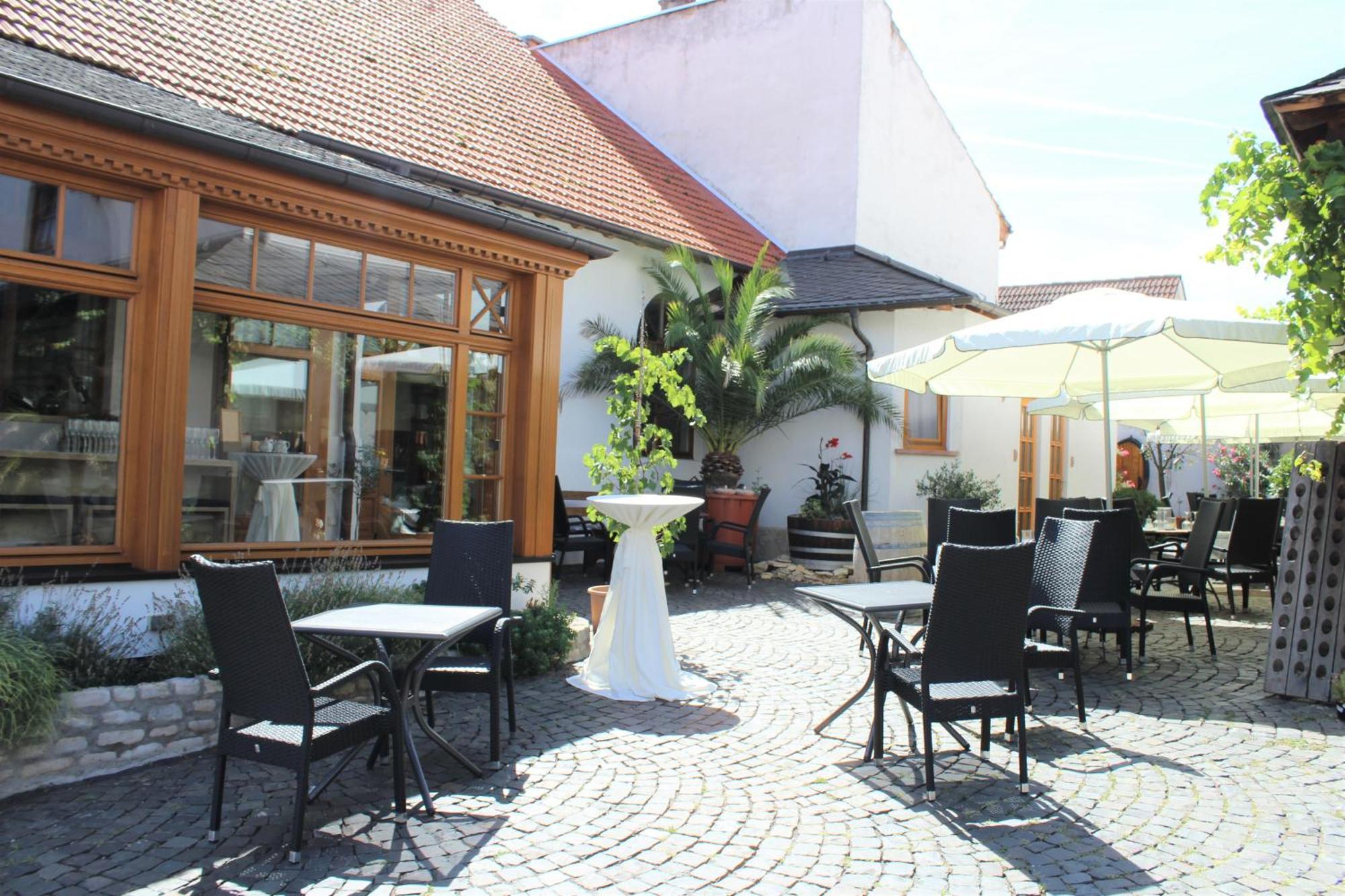 Winzerhotel Kinges-Kessel Morstadt Exterior photo